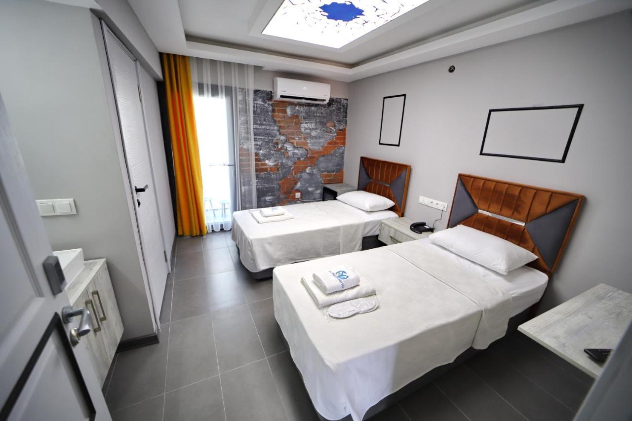 Hotel My